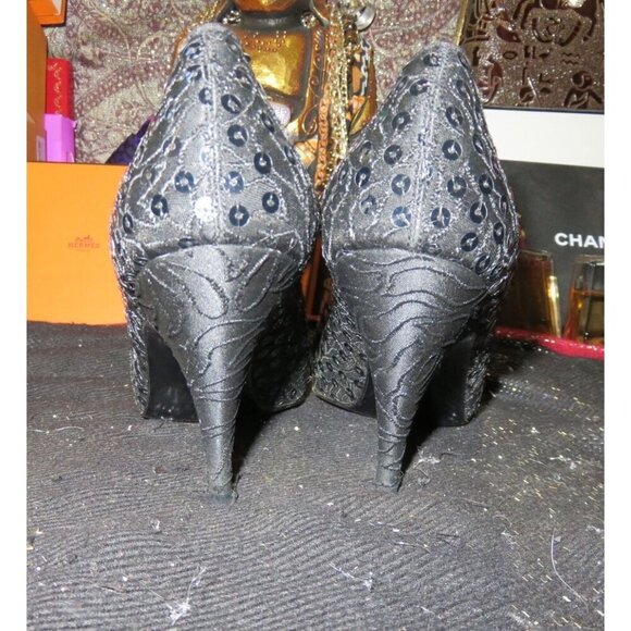 Stuart Weitzman Vintage Italian Leather Black Sequined Pumps size 7.5 - Picture 4 of 12